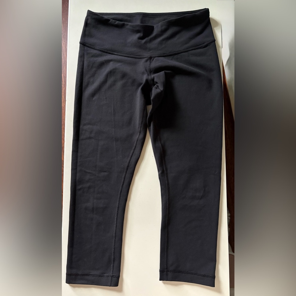 Lululemon Black Skinny Crop Length Leggings sz 4